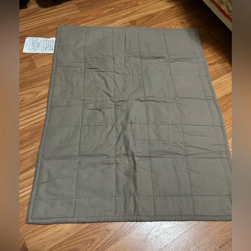 Threshold flannel box